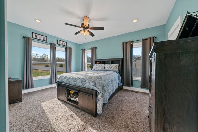 2086 Beverly Ct, Springfield, TN 37172