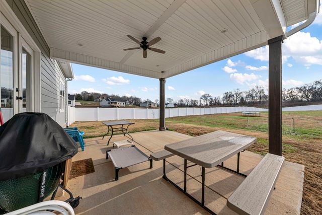 2086 Beverly Ct, Springfield, TN 37172