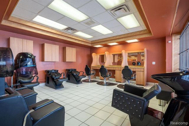 14811 Plymouth Road, Detroit, MI 48227