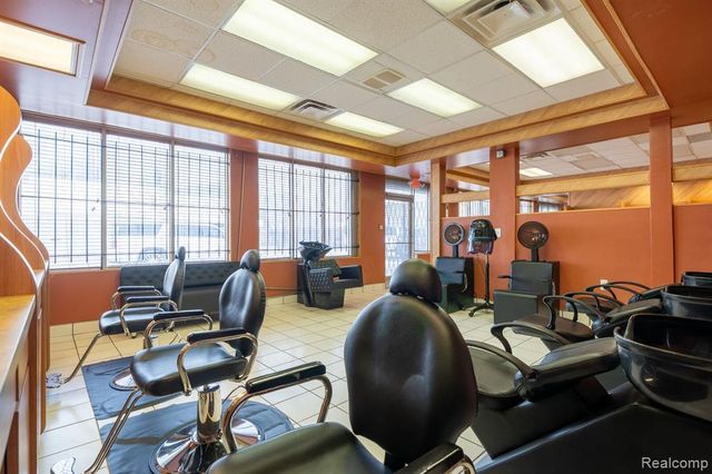 14811 Plymouth Road, Detroit, MI 48227