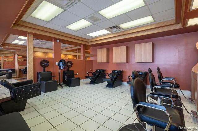 14811 Plymouth Road, Detroit, MI 48227