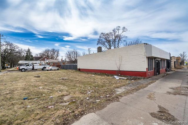 14811 Plymouth Road, Detroit, MI 48227