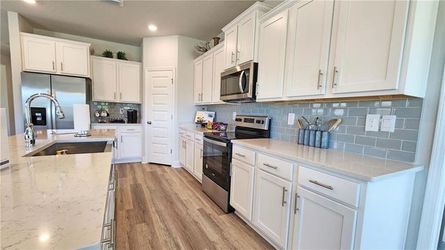 8462 Mary Braxton Drive, Semmes, AL 36575