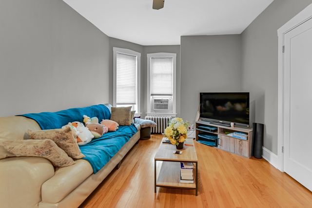 5454 S Cornell Avenue 3E, Chicago, IL 60615