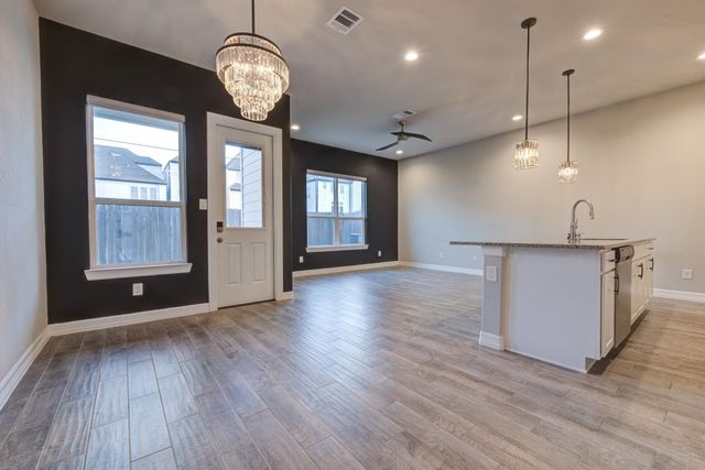 11010 Crescent Light Way, Houston, TX 77043