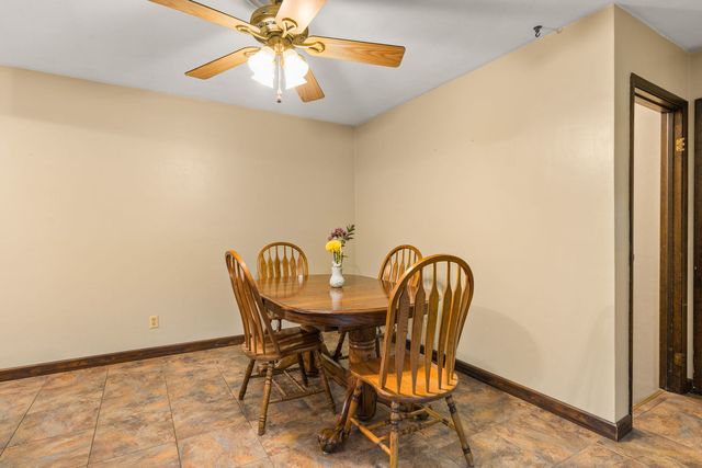 705 E 5th Street, Coal Valley, IL 61240