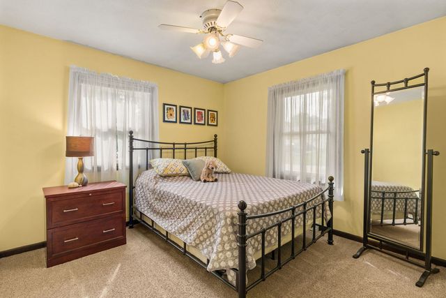 705 E 5th Street, Coal Valley, IL 61240