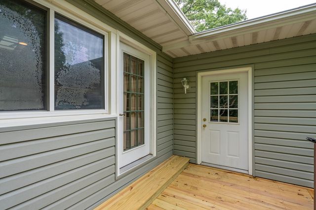 705 E 5th Street, Coal Valley, IL 61240