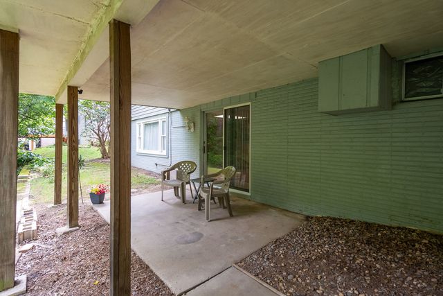 705 E 5th Street, Coal Valley, IL 61240