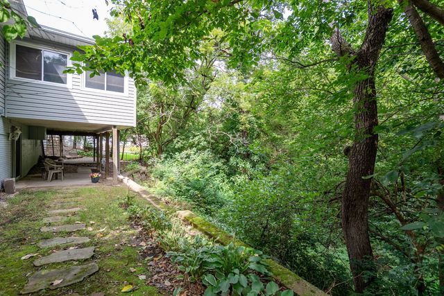 705 E 5th Street, Coal Valley, IL 61240