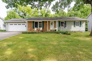 705 E 5th Street, Coal Valley, IL 61240
