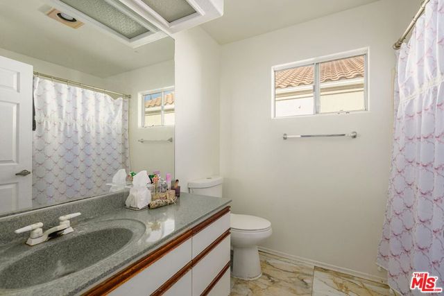 9152 Vincente Way, North Hills, CA 91343