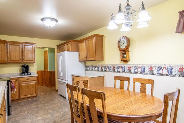 1224 Steeplechase DRIVE, Watertown, WI 53094