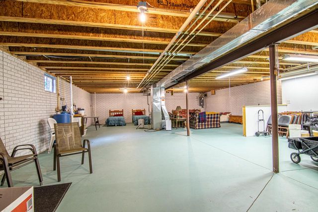 1224 Steeplechase DRIVE, Watertown, WI 53094