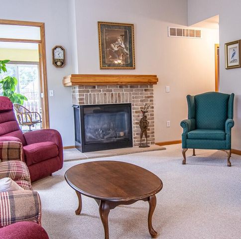 1224 Steeplechase DRIVE, Watertown, WI 53094