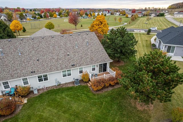 1224 Steeplechase DRIVE, Watertown, WI 53094