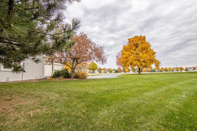 1224 Steeplechase DRIVE, Watertown, WI 53094