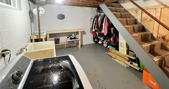 1009 N Ashland Ave, New Castle, PA 16102