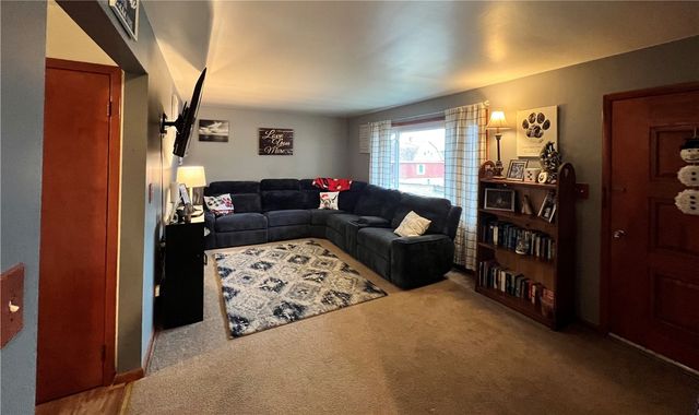 1009 N Ashland Ave, New Castle, PA 16102