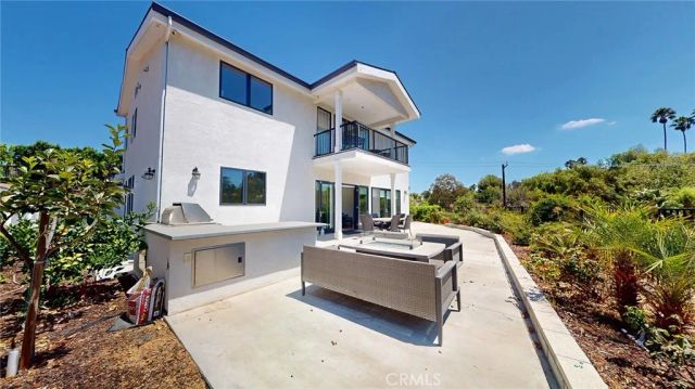 276 Capri, Simi Valley, CA 93065
