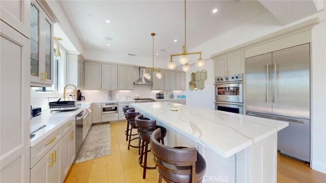 276 Capri, Simi Valley, CA 93065
