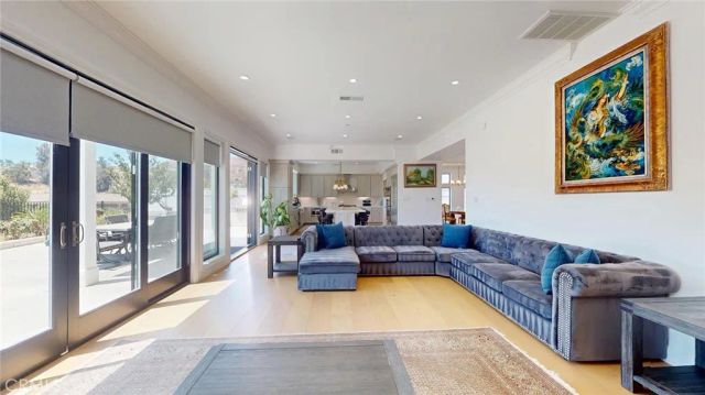 276 Capri, Simi Valley, CA 93065