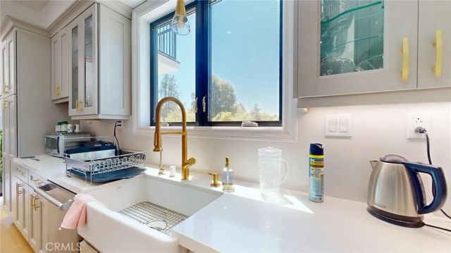 276 Capri, Simi Valley, CA 93065