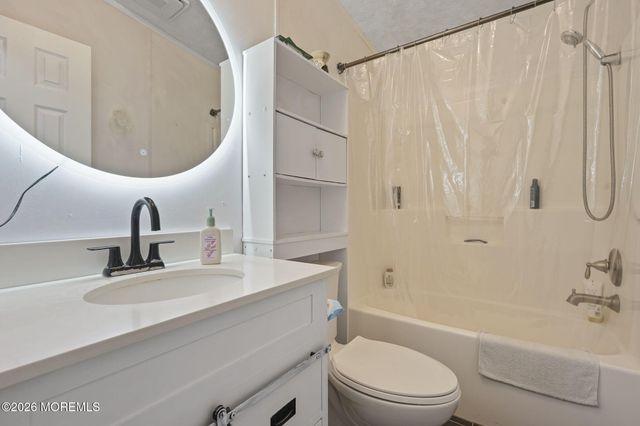 813 North Street, Jackson, NJ 08527