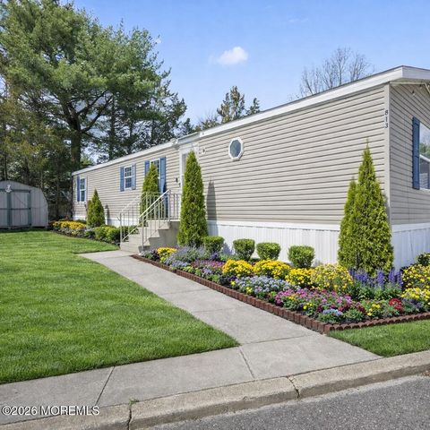 813 North Street, Jackson, NJ 08527