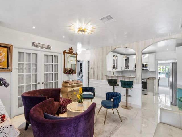 609 SW 2nd Ave, Hallandale Beach, FL 33009