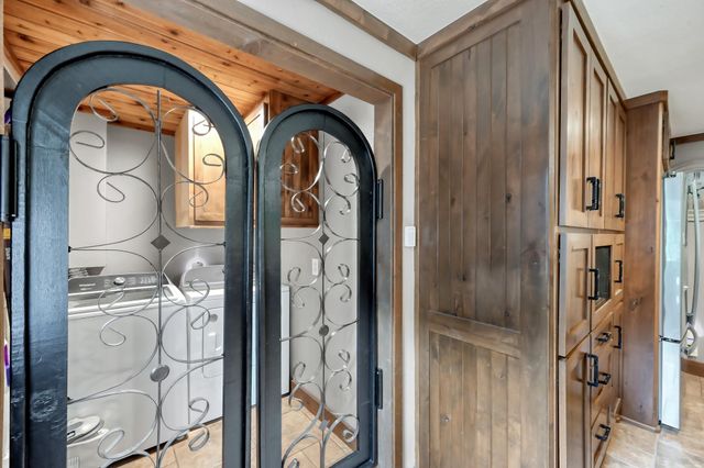 10716 N Lake Road, Montgomery, TX 77316