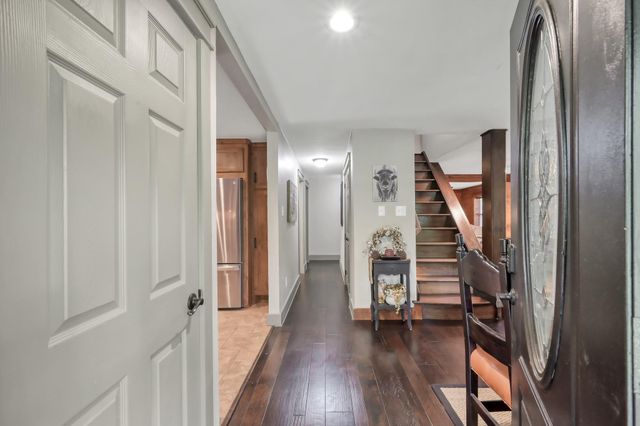 10716 N Lake Road, Montgomery, TX 77316