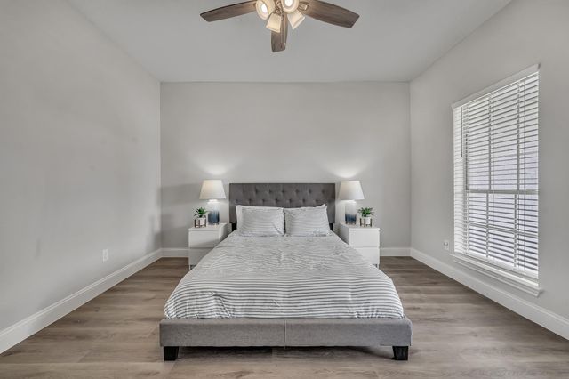 5417 Blue Haven Drive, Willis, TX 77318