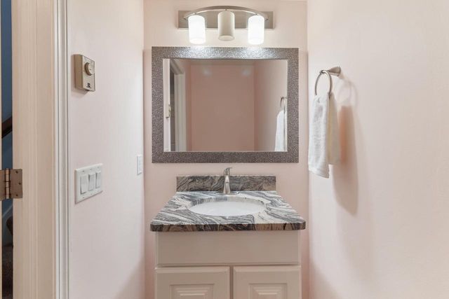 1605 McKenna Boulevard, Madison, WI 53711