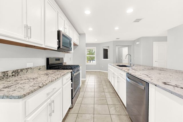 913 Rough Hollow Drive, Mckinney, TX 75071