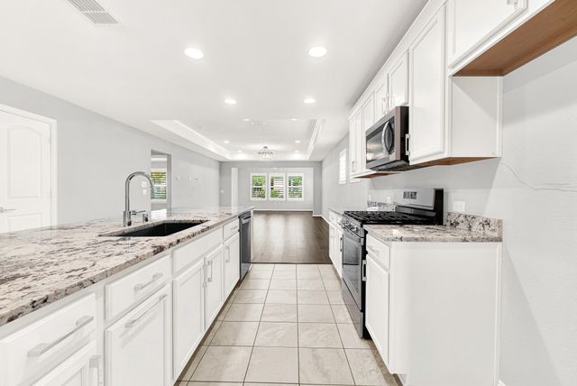 913 Rough Hollow Drive, Mckinney, TX 75071