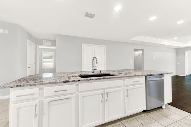 913 Rough Hollow Drive, Mckinney, TX 75071