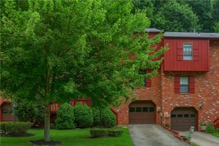 174 Old English Rd, Ross Twp, PA 15237