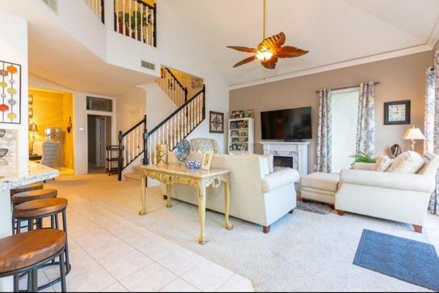 423 Hana Drive, Tiki Island, TX 77554