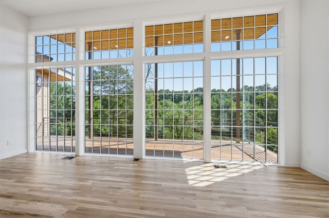 1075 Dog Creek Rd, Kingston Springs, TN 37082