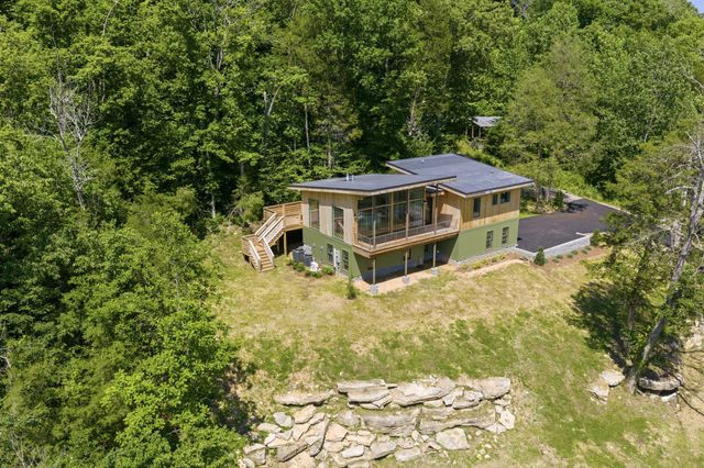 1075 Dog Creek Rd, Kingston Springs, TN 37082