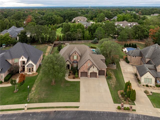 3130 Autumn Lane, Centerton, AR 72719