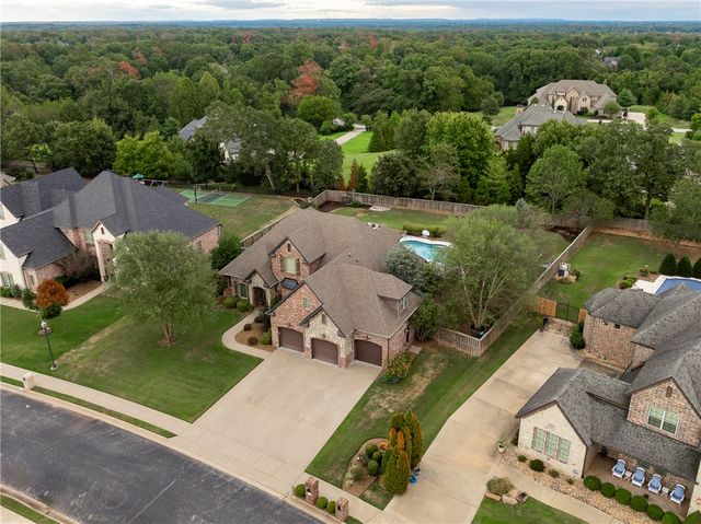 3130 Autumn Lane, Centerton, AR 72719