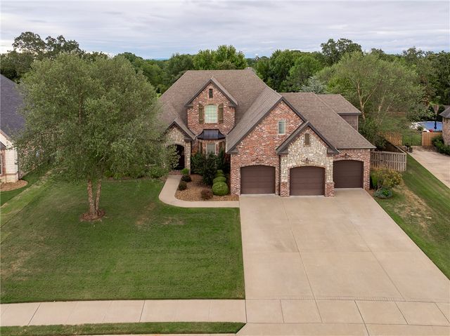 3130 Autumn Lane, Centerton, AR 72719