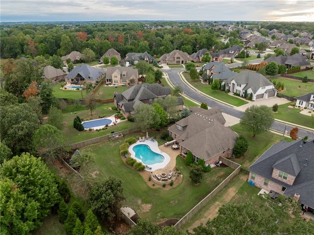 3130 Autumn Lane, Centerton, AR 72719