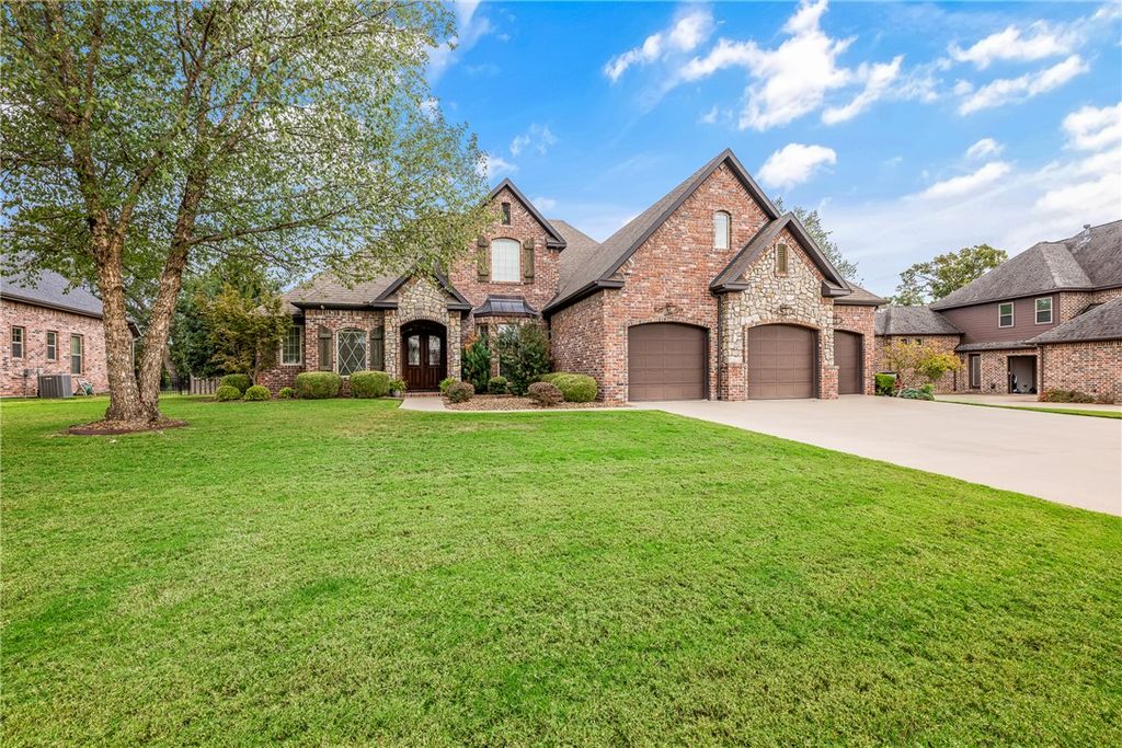 3130 Autumn Lane, Centerton, AR 72719