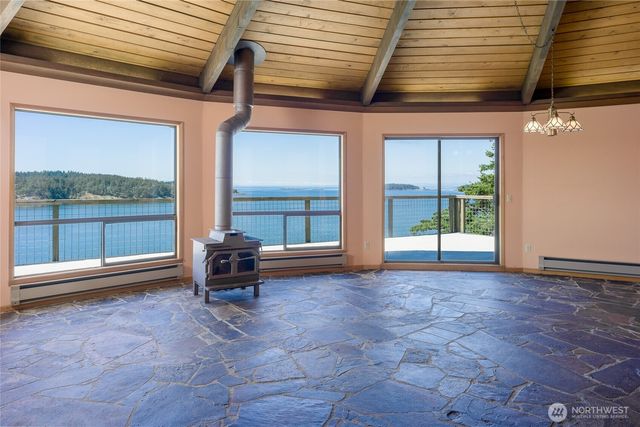 189 Calle Aguila, Lopez Island, WA 98261