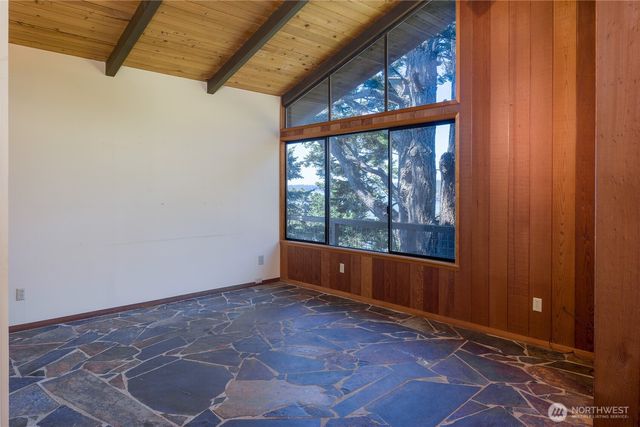 189 Calle Aguila, Lopez Island, WA 98261