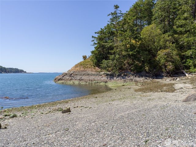 189 Calle Aguila, Lopez Island, WA 98261