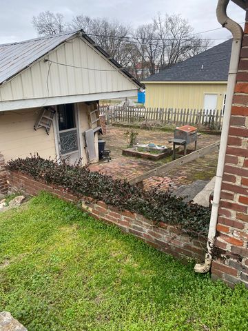 308 W Woodring St, Pulaski, TN 38478